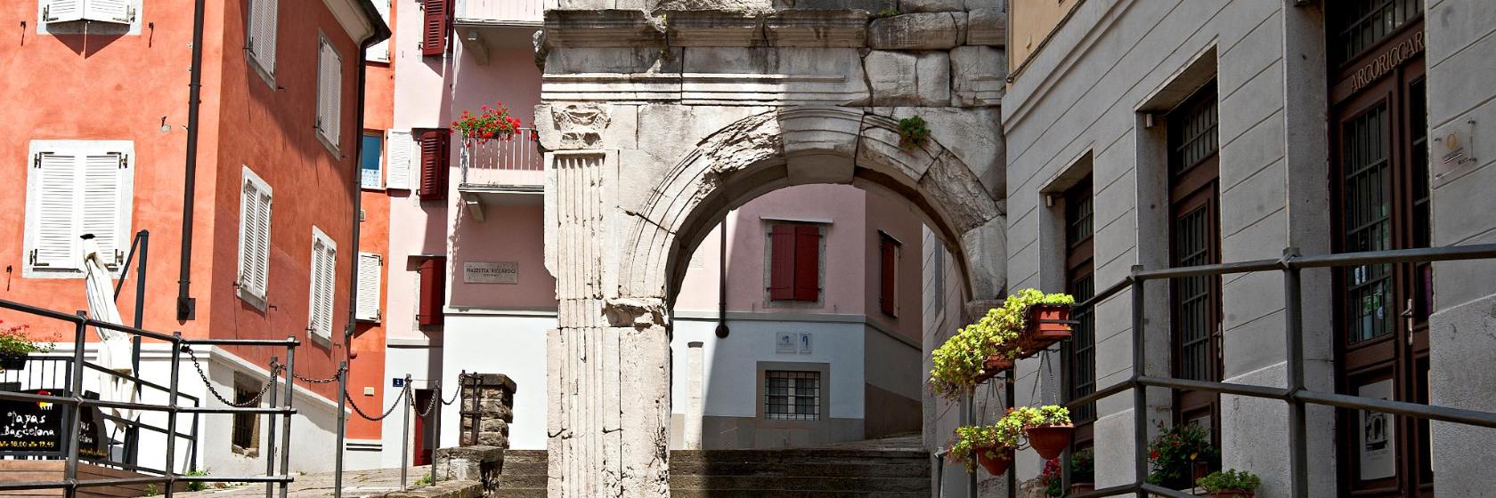 Arco Di Riccardo Trieste Italia 10 Bestu Hotelin I Nagrenninu