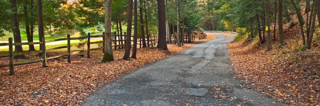 Crescent Lodge and Country Inn