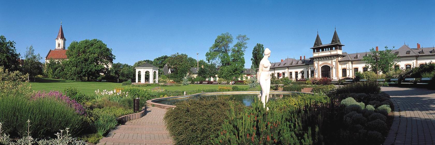 1458 hotels in Siófok, Hungary.