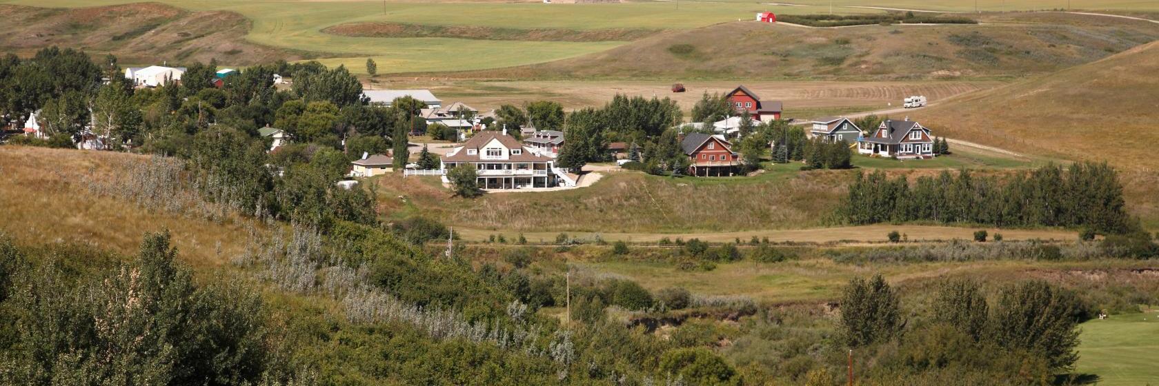 The best available hotels & places to stay near Rosebud, Canada