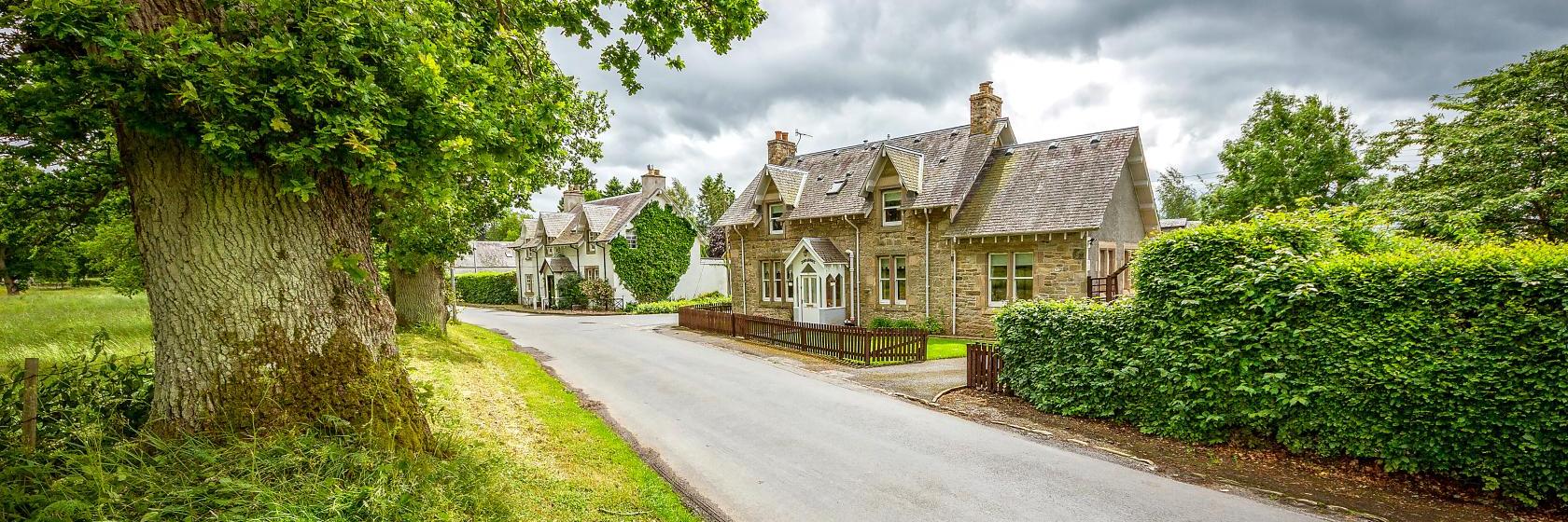 The best available hotels & places to stay near Minto Minto hotels