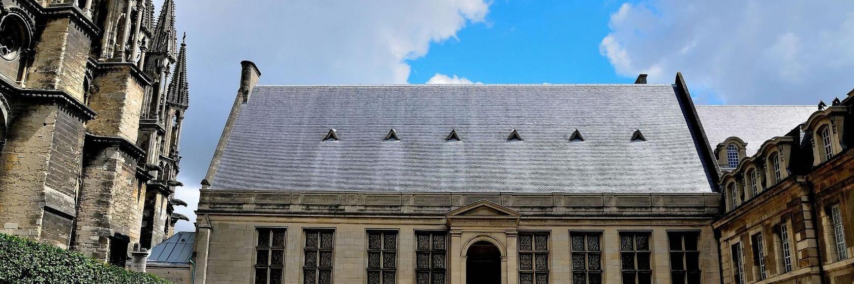 The best available hotels & places to stay near IslessurSuippe, France