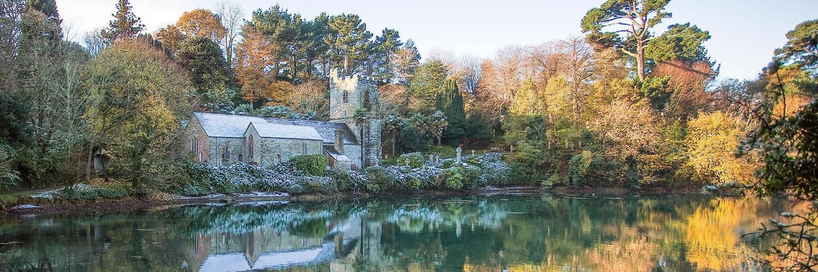 The best available hotels & places to stay near Saint Just in Roseland