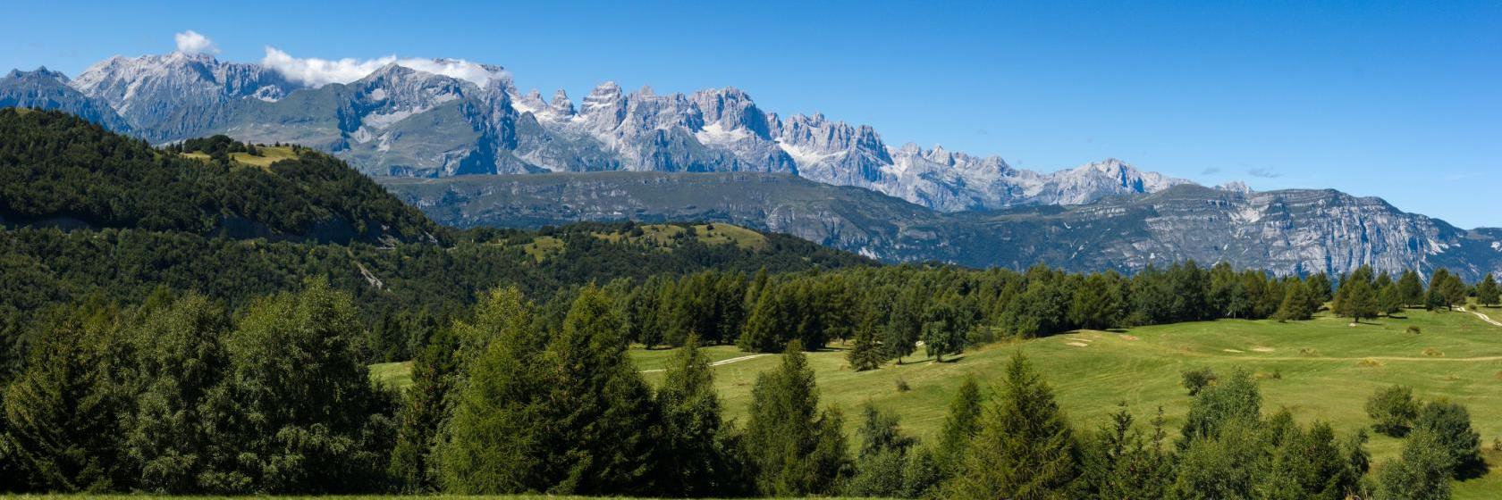 Petersberg イタリア の人気ホテルをお得に予約