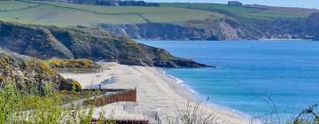 Hotels with Parking in Carlyon Bay