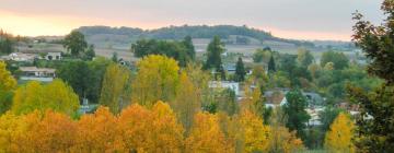 Cottages in Chalais