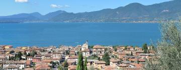 Hotels with Parking in Maderno
