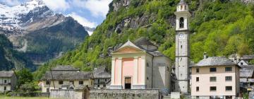 Hotels with Parking in Sonogno