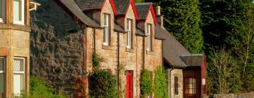 Hotels with Parking in Strathyre