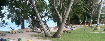 Hotels with Parking in Anse aux Pins