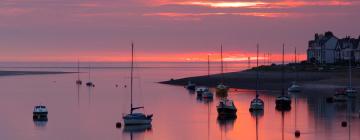 Hoteles con estacionamiento en Deganwy