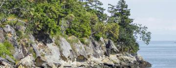 Hotels with Parking in Galiano