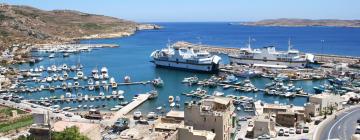 Hotels with Parking in Għajnsielem