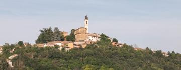Hotels with Parking in San Marzano Oliveto