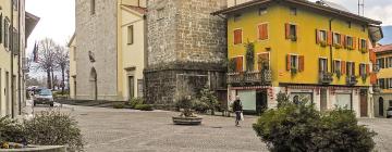 Hotels with Parking in Tarcento