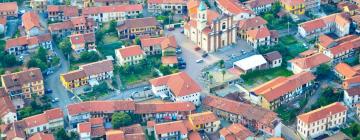 Hoteles con estacionamiento en Fiano