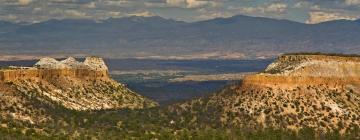 Cheap vacations in Los Alamos