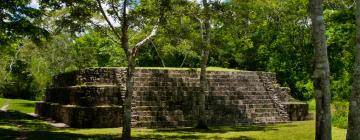 Hoteles con estacionamiento en Chicanna