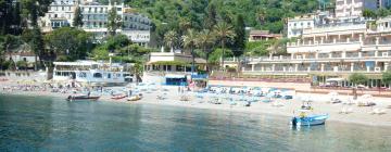Hotels with Parking in Nizza di Sicilia