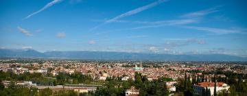 Hotel con parcheggio a Longa