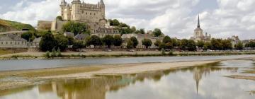 Hoteles con estacionamiento en Meigné