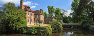 Hotels with Parking in Groombridge