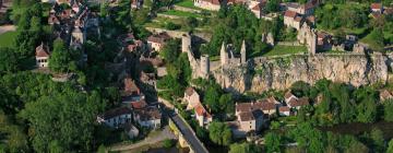 Cottages in Angles-sur-lʼAnglin