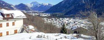 Hotéis com estacionamento em Druogno