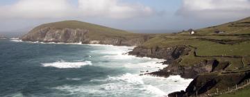 Cottages in Dunquin