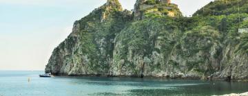 Ferieboliger ved stranden i Santa Margherita-Sant'Alessio Siculo