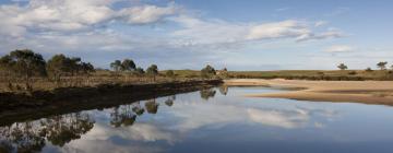 Hotels with Parking in El Tejo