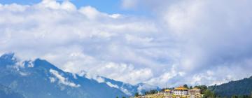 Hotels with Parking in Tawang