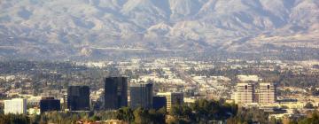 Hotels with Parking in Mission Hills