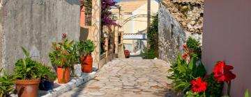 Hotels with Parking in Afionas