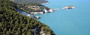 Hotels with Parking in San Menaio