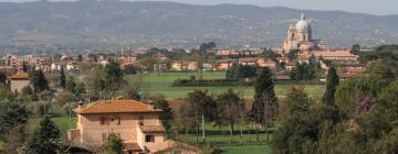 Hotel con parcheggio a Collestrada