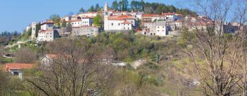 Hotels with Parking in Štanjel