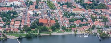 Hoteles con estacionamiento en Zechlinerhütte