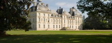 Hotels with Parking in Chitenay