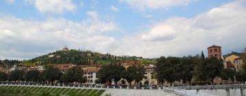 Hotels with Parking in Villa Bartolomea