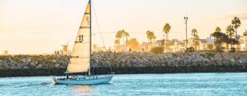 Hotels with Parking in Corona del Mar