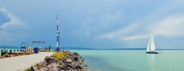 Parkolóval rendelkező hotelek Balatonakalin