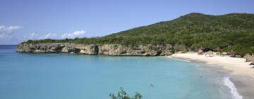 Hoteles con estacionamiento en Blue Bay