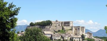 Hôtels avec parking à Grillon