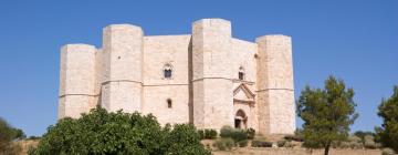 Castel del Monte'deki çiftlik evleri