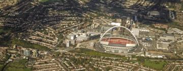 Hoteles con estacionamiento en Wembley