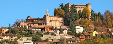 Hotels with Parking in Monticello d'Alba