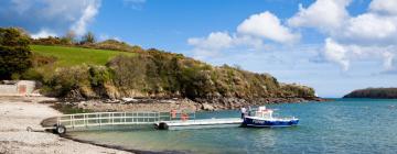 Hoteles con estacionamiento en Helford Passage