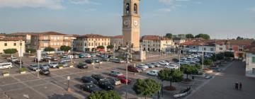 Hoteles con estacionamiento en Travagliato