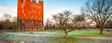 Hoteles con estacionamiento en Tattershall